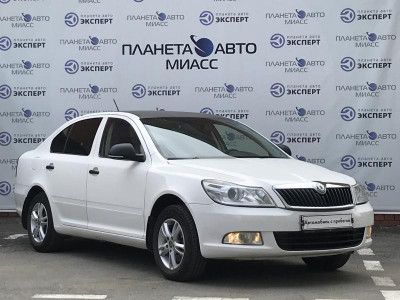 ŠKODA Octavia 1.6 MPI MT (102 л. с.)