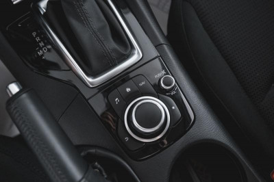 Mazda 3 1.5 AT (120 л.с.)