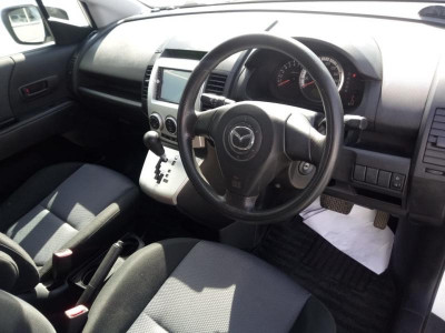 Mazda Premacy 2.0 AT 4WD (139 л. с.)
