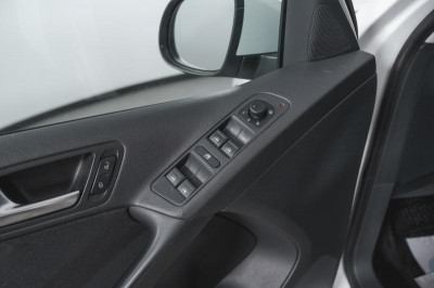 Volkswagen Tiguan 1.4 TSI BlueMotion DSG (150 л. с.)