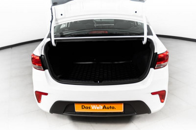 Kia Rio 1.4 MT (100 л. с.)
