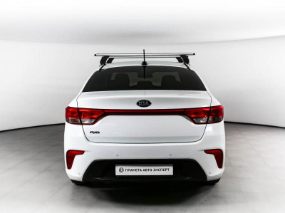 Kia Rio 1.6 AT (123 л. с.)