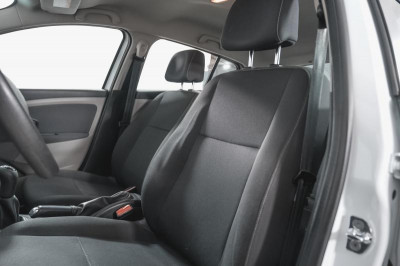 Renault Megane 1.6 MT (110 л. с.)