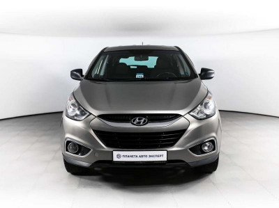 Hyundai ix35 2.0 MT 2WD (150 л. с.)