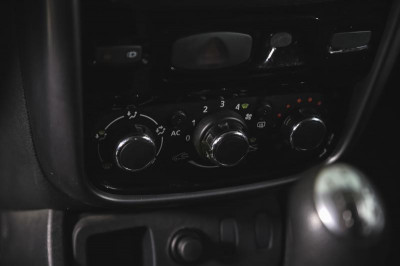 Renault Duster 1.6 MT (102 л. с.)