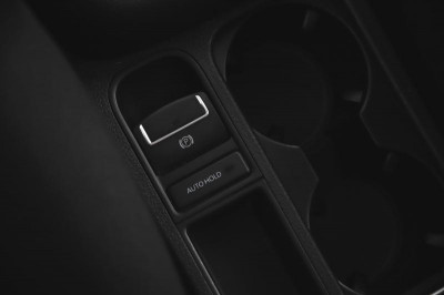 Volkswagen Tiguan 1.4 TSI BlueMotion DSG (150 л. с.)
