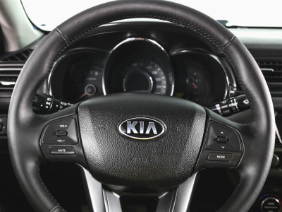 Kia Rio 1.6 MT (123 л. с.)