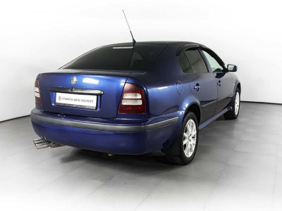 ŠKODA Octavia 1.6 MT (102 л. с.)