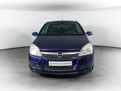 Opel Astra 1.8 AT (140 л. с.)