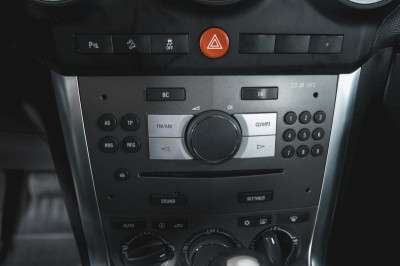 Opel Antara 2.4 AT AWD (167 л. с.)