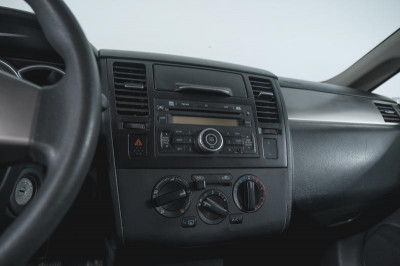Nissan Tiida 1.6 MT (110 л. с.)