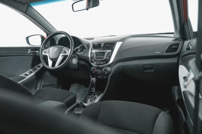Hyundai Solaris 1.6 AT (123 л. с.)