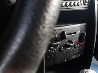 Peugeot 207 1.4 MT (90 л.с.)