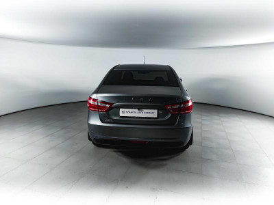 LADA Vesta 1.6 MT (106 л. с.)