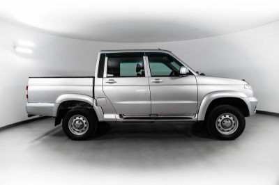 УАЗ Pickup 2.7 MT 4x4 (134,6 л.с.)