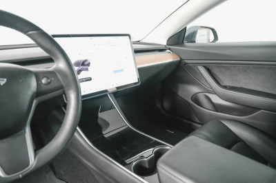 Tesla Model 3 258 кВТ (351 л.с.) полный привод, АКПП