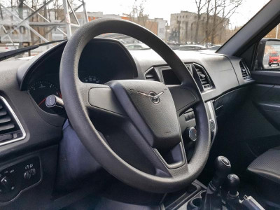 УАЗ Patriot 2.7 MT (134,6 л. с.)