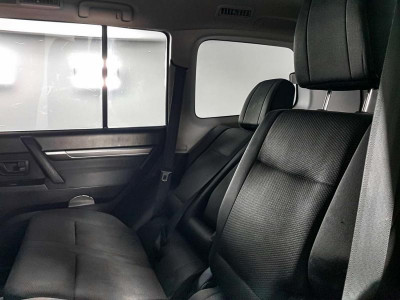 Mitsubishi Pajero 3.0 AT AWD (178 л. с.)