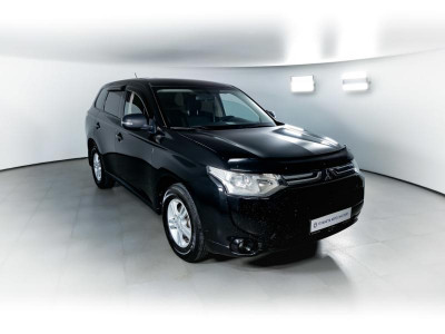 Mitsubishi Outlander 2.0 CVT (146 л. с.)