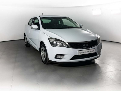 Kia Ceed 1.6 AT (122 л. с.)