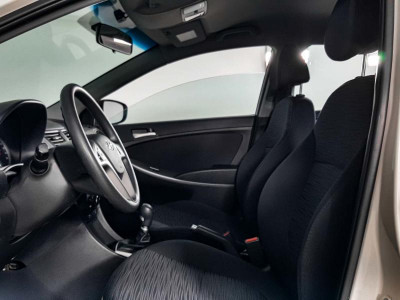 Hyundai Solaris 1.4 MT (107 л. с.)
