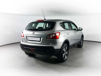 Nissan Qashqai 2.0 CVT 4WD (141 л. с.)