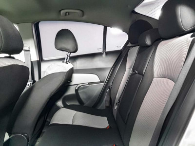 Chevrolet Cruze 1.6 MT (113 л.с.)