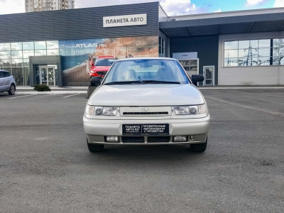 LADA 2112 1.6 MT (89 л. с.)