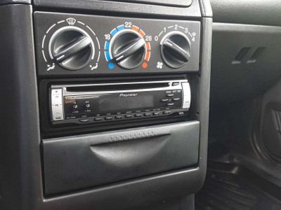 LADA 2112 1.6 MT (89 л. с.)