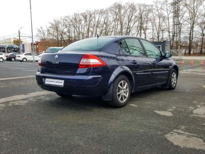Renault Megane 1.6 MT (115 л. с.)