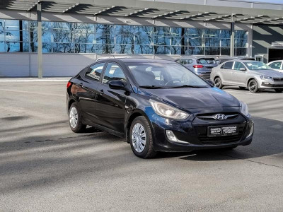 Hyundai Solaris 1.6 AT (123 л. с.)