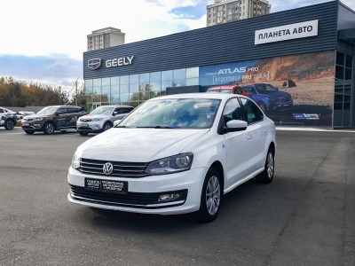 Volkswagen Polo 1.6 MPI MT (110 л. с.) Highline